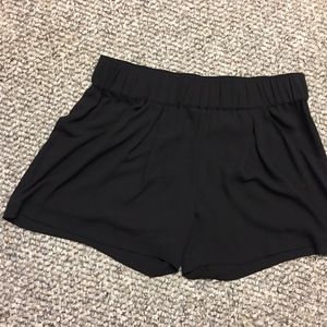 BCBG Max Azaria shorts-black